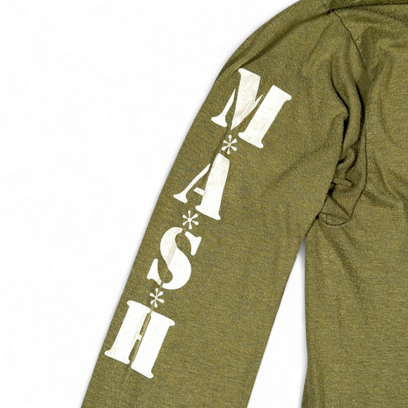 Vintage MASH Shirt Adult SMALL Green 4077th Army TV Show Promo Fox Film USA 80s - Picture 5 of 7